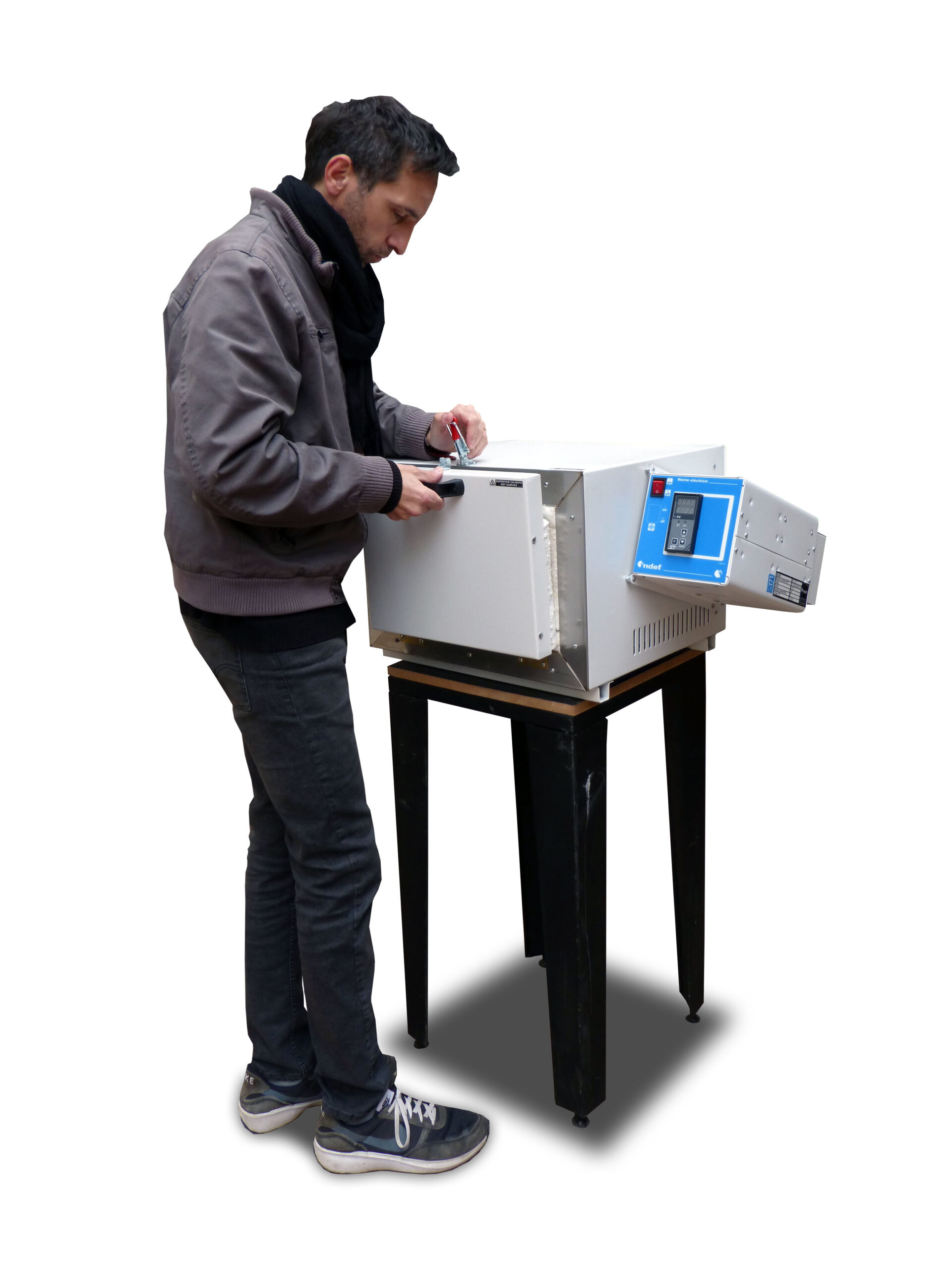 HTE-1 escala cortado