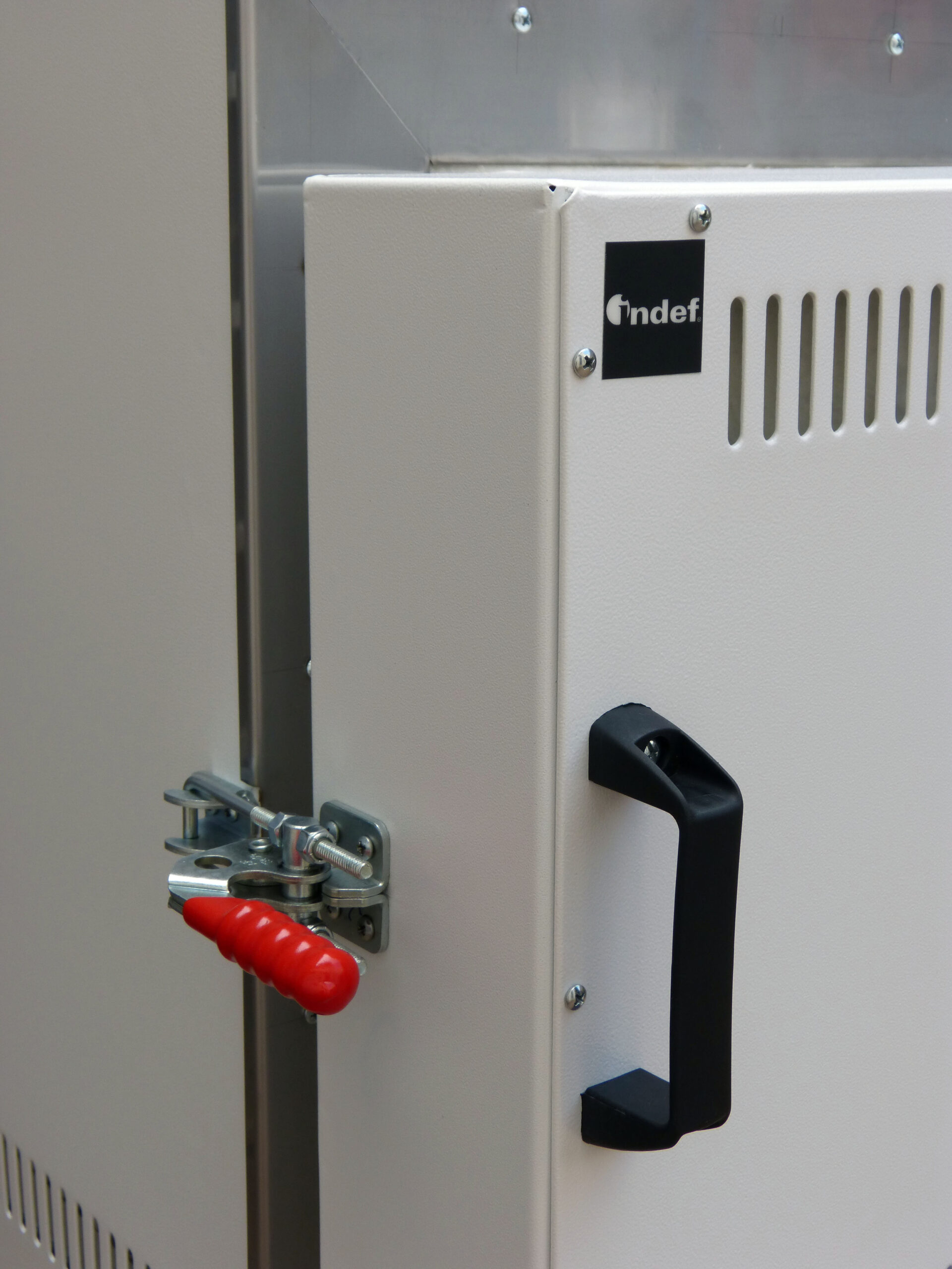 HTE-2 manija y anclaje